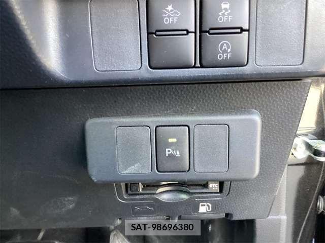 Toyota ROOMY 2021-08 8368378-5