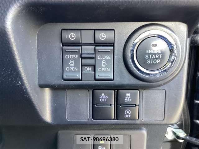 Toyota ROOMY 2021-08 8368378-6