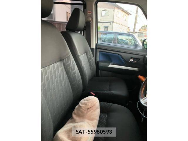 Toyota ROOMY 2017-10 8368405-14