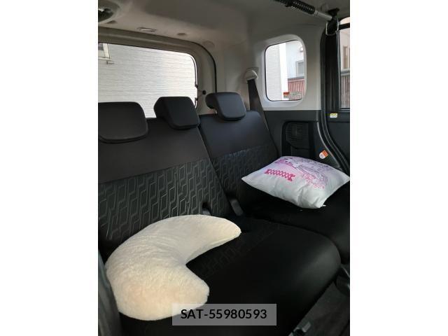 Toyota ROOMY 2017-10 8368405-15