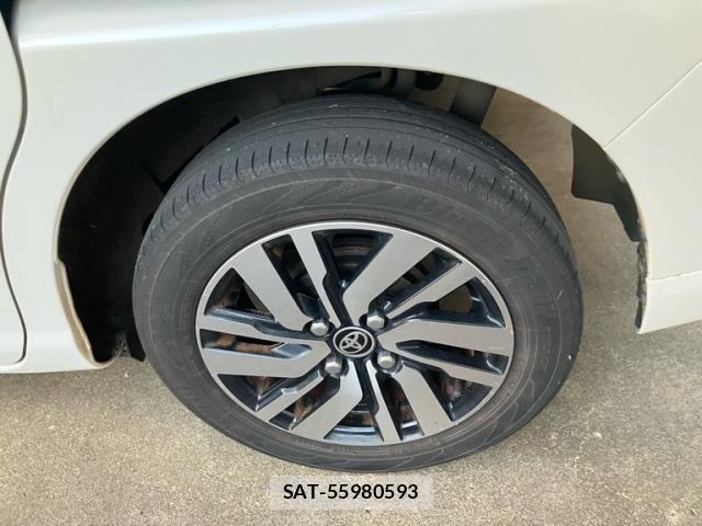 Toyota ROOMY 2017-10 8368405-6
