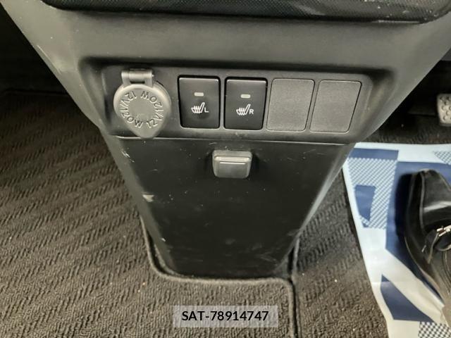 Toyota ROOMY 2024-06 8368383-22