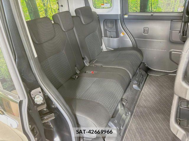 Toyota ROOMY 2020-10 8368382-8