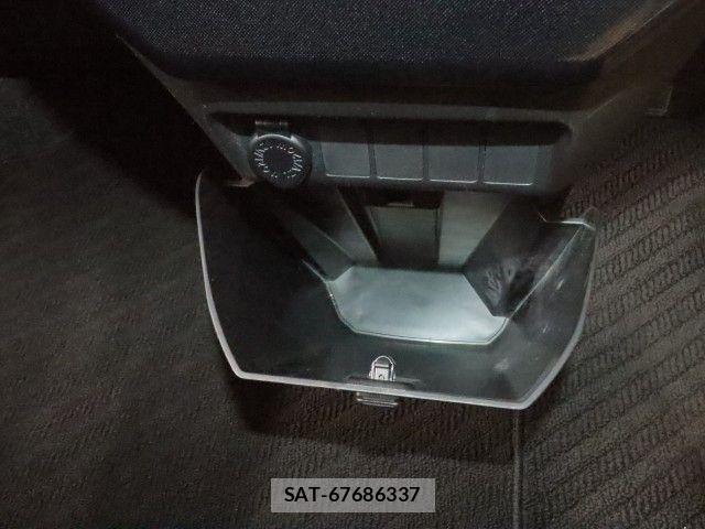 Toyota ROOMY 2021-08 8368384-26