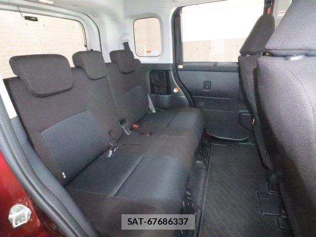 Toyota ROOMY 2021-08 8368384-4