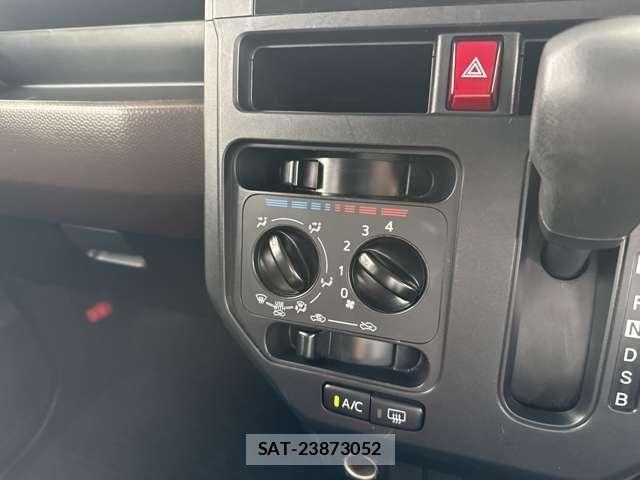 Toyota ROOMY 2021-03 8368391-24
