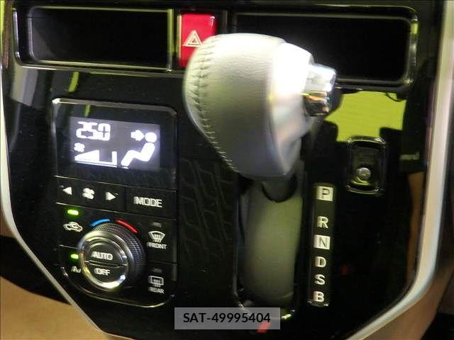 Toyota ROOMY 2019-01 8368396-15