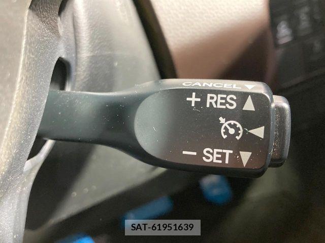 Toyota ROOMY 2017-11 8368403-4