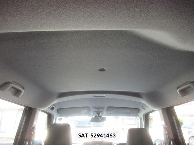 Toyota ROOMY 2018-08 8368402-9