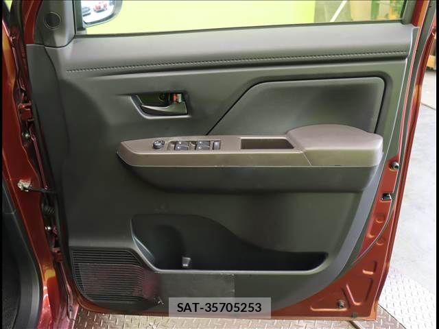 Toyota ROOMY 2022-05 8368393-19