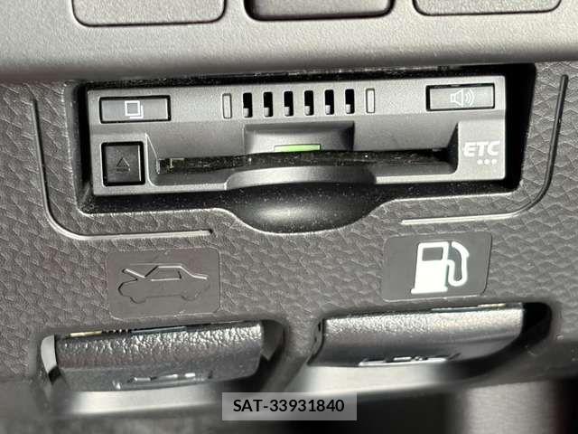 Toyota ROOMY 2022-01 8372129-6