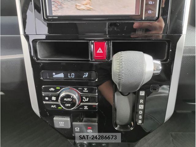 Toyota ROOMY 2021-07 8372133-11