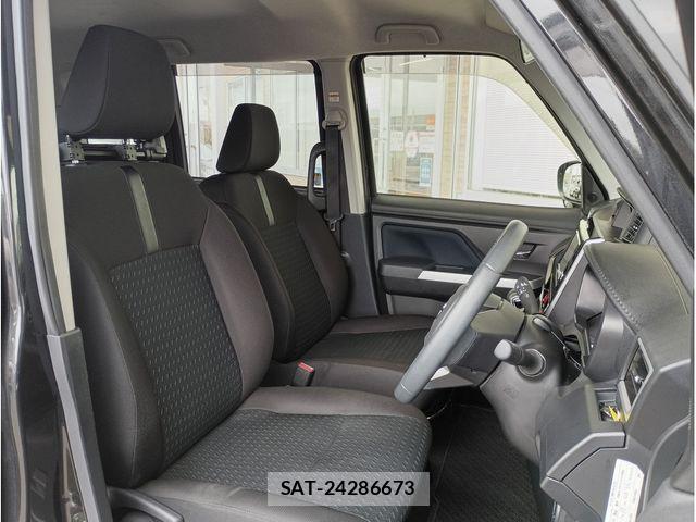 Toyota ROOMY 2021-07 8372133-1