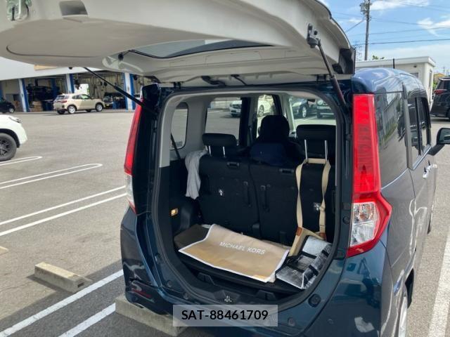 Toyota ROOMY 2017-09 8372131-5