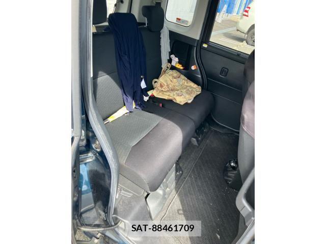 Toyota ROOMY 2017-09 8372131-7