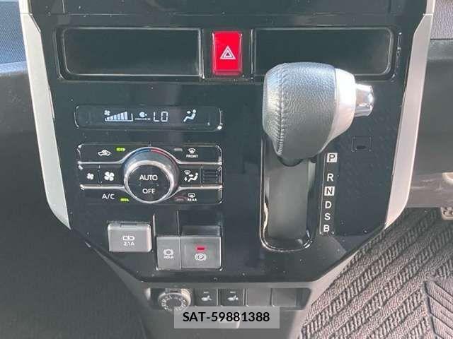 Toyota ROOMY 2022-09 8372130-5