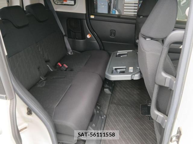 Toyota ROOMY 2019-07 8372127-21