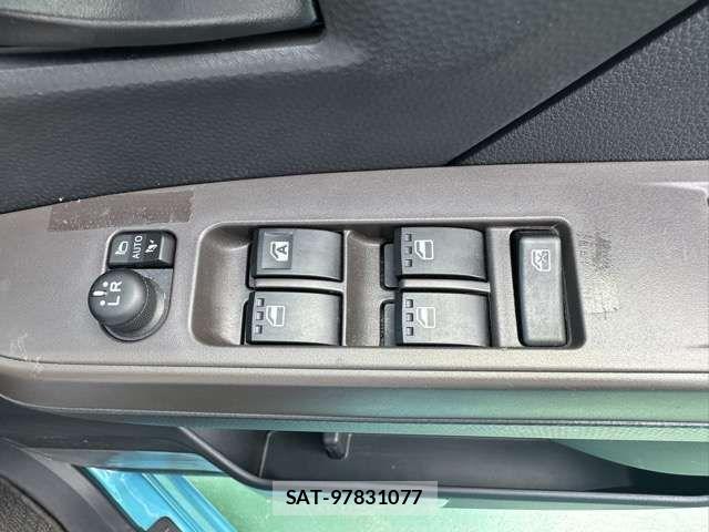 Toyota ROOMY 2022-06 8414731-10