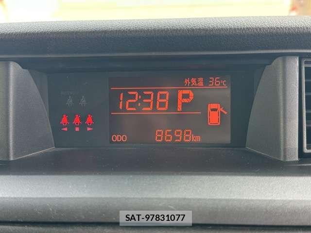 Toyota ROOMY 2022-06 8414731-16
