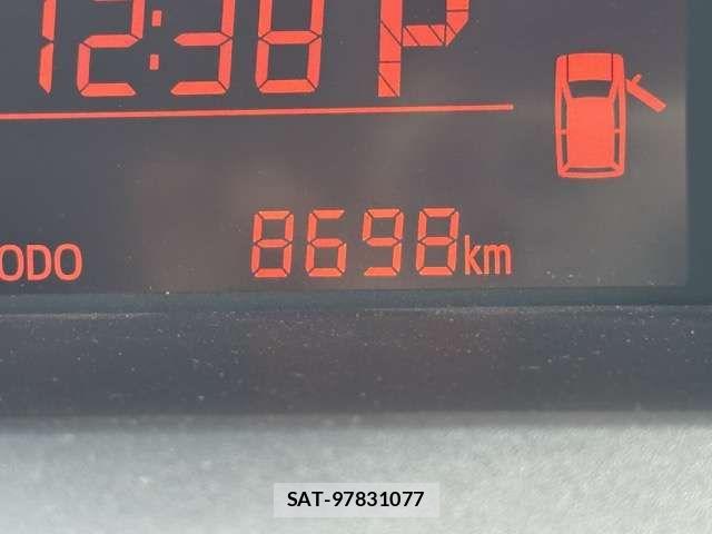 Toyota ROOMY 2022-06 8414731-17