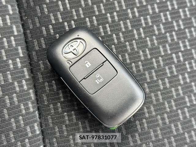 Toyota ROOMY 2022-06 8414731-19