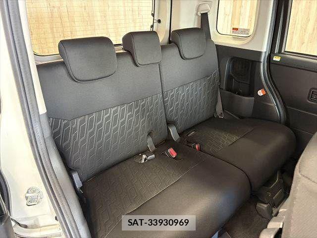 Toyota ROOMY 2017-03 8438804-6