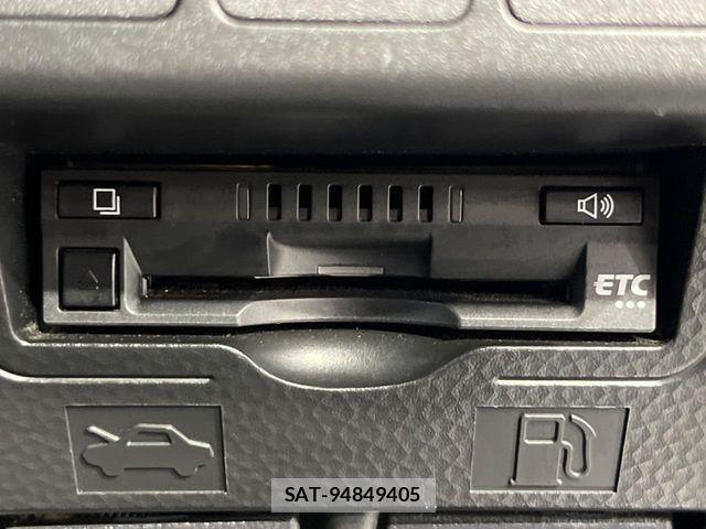 Toyota ROOMY 2017-01 8438458-6