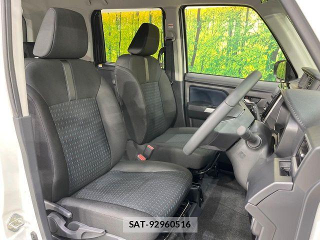 Toyota ROOMY 2025-08 8458326-7