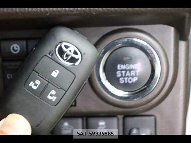 Toyota ROOMY 2023-01 8527092-4