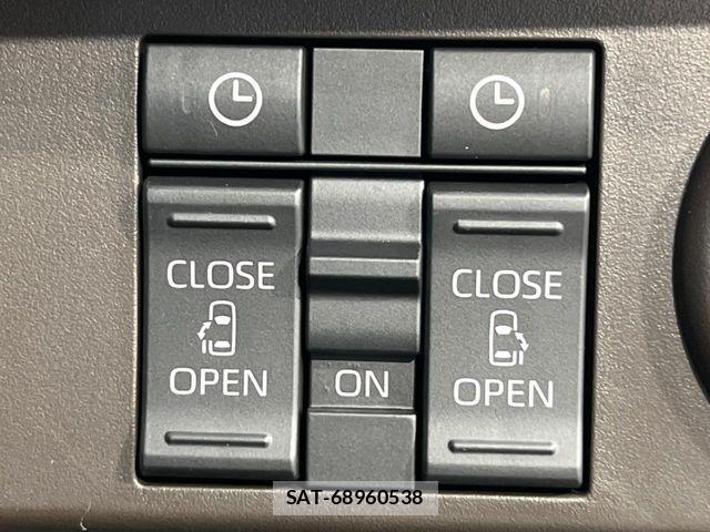 Toyota ROOMY 2022-03 8527083-2