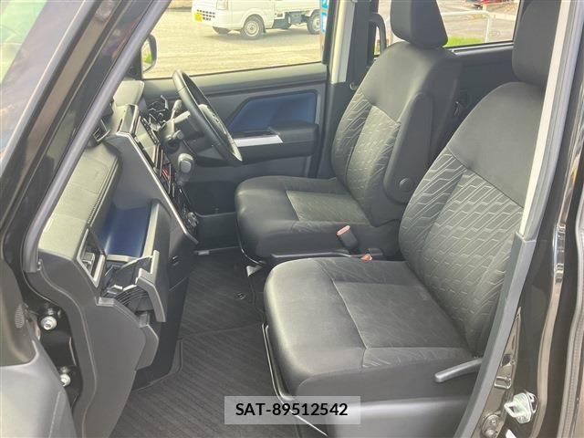 Toyota ROOMY 2018-02 8527103-12
