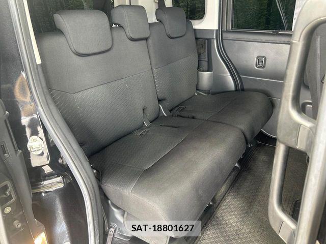Toyota ROOMY 2017-07 8527093-8