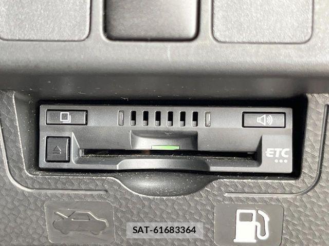 Toyota ROOMY 2019-05 8527096-6