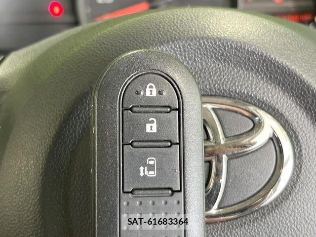 Toyota ROOMY 2019-05 8527096-7
