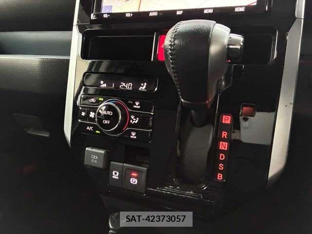 Toyota ROOMY 2021-05 8563411-10