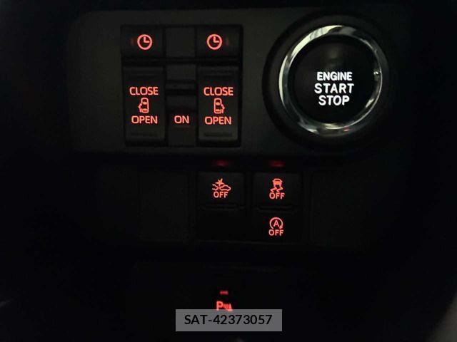 Toyota ROOMY 2021-05 8563411-11