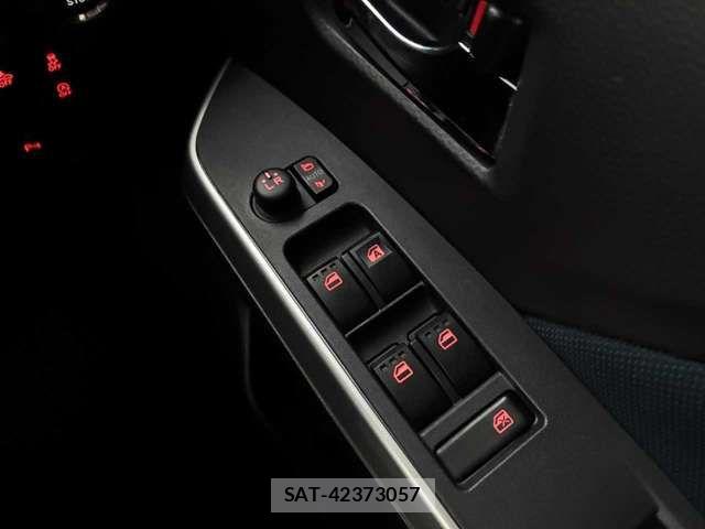 Toyota ROOMY 2021-05 8563411-13