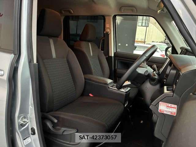 Toyota ROOMY 2021-05 8563411-14