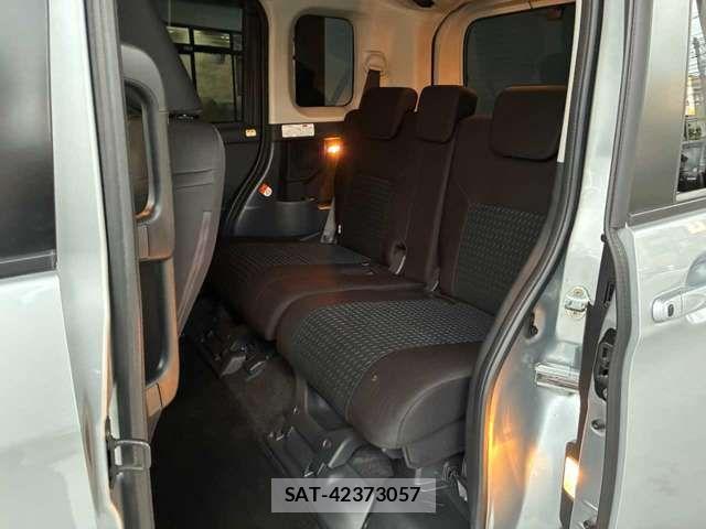Toyota ROOMY 2021-05 8563411-18