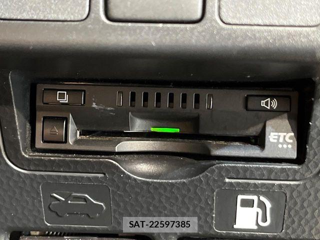 Toyota ROOMY 2022-05 8563413-7