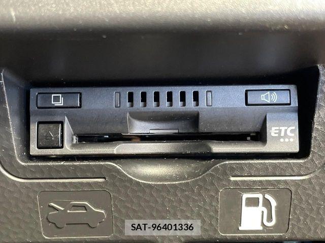 Toyota ROOMY 2023-06 8563407-7
