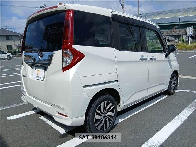 Toyota ROOMY 2018-06 8563414-16