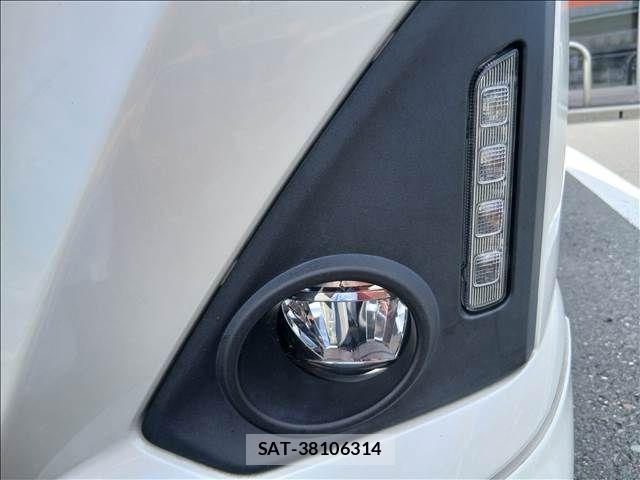 Toyota ROOMY 2018-06 8563414-22