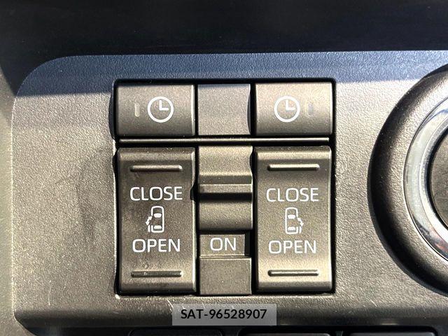 Toyota ROOMY 2021-07 8628687-5
