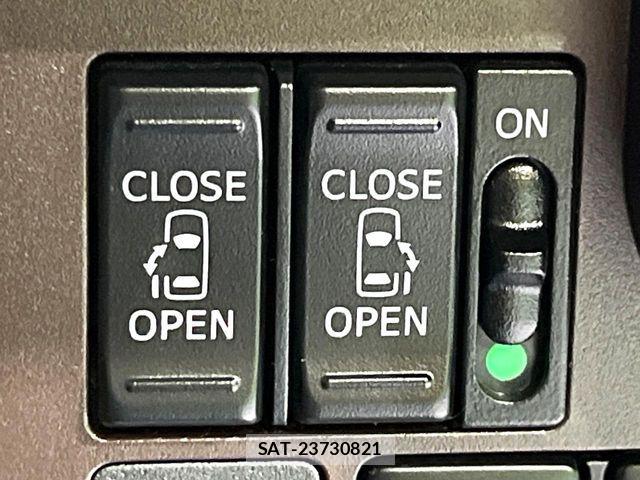 Toyota ROOMY 2017-08 8628704-2