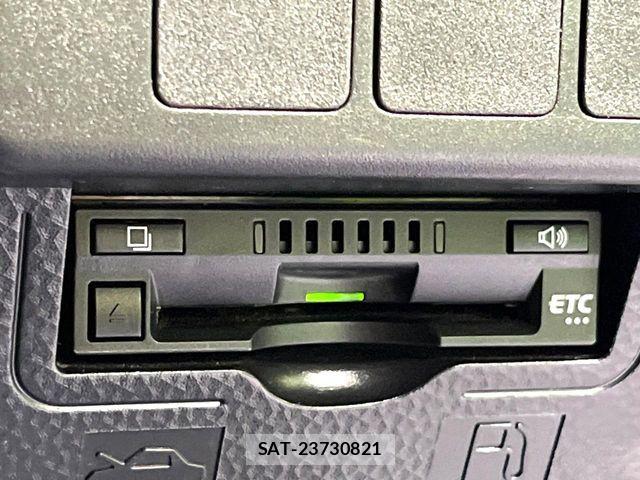 Toyota ROOMY 2017-08 8628704-5