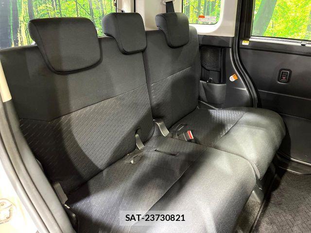 Toyota ROOMY 2017-08 8628704-8