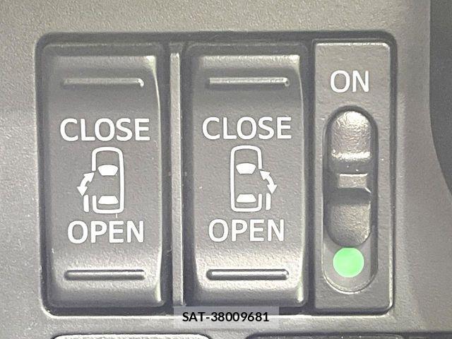 Toyota ROOMY 2020-07 8628696-4