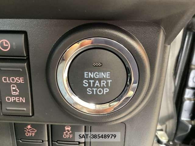 Toyota ROOMY 2025-06 8628670-6