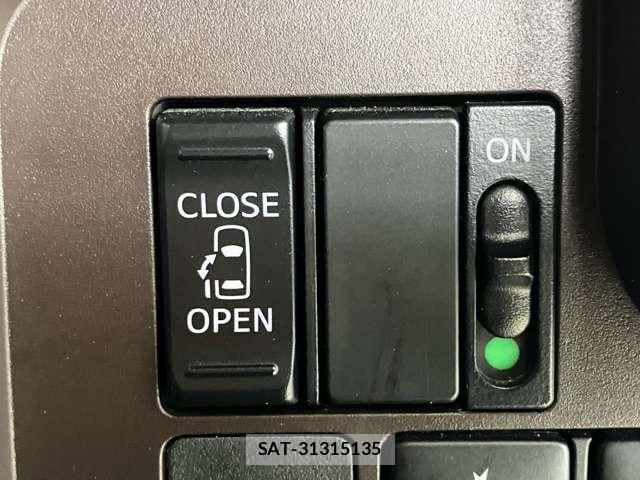Toyota ROOMY 2018-07 8628705-3
